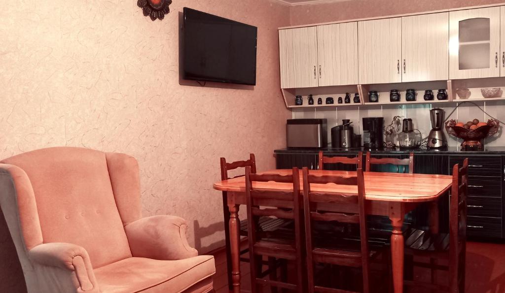 Kuchyň nebo kuchyňský kout v ubytování Bees Guesthouse