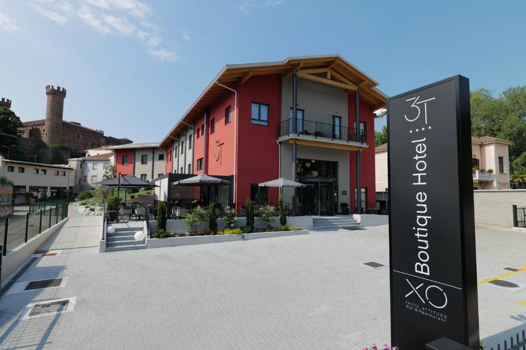 Budova, kde se hotel nachází