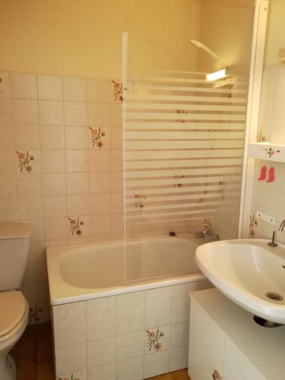 Kúpeľňa v ubytovaní La Grande-Motte : Appartement avec belle vue