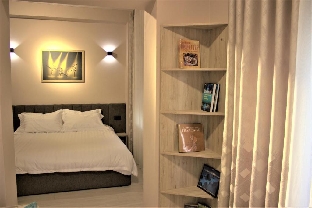Bliri Executive Suite - Image 7