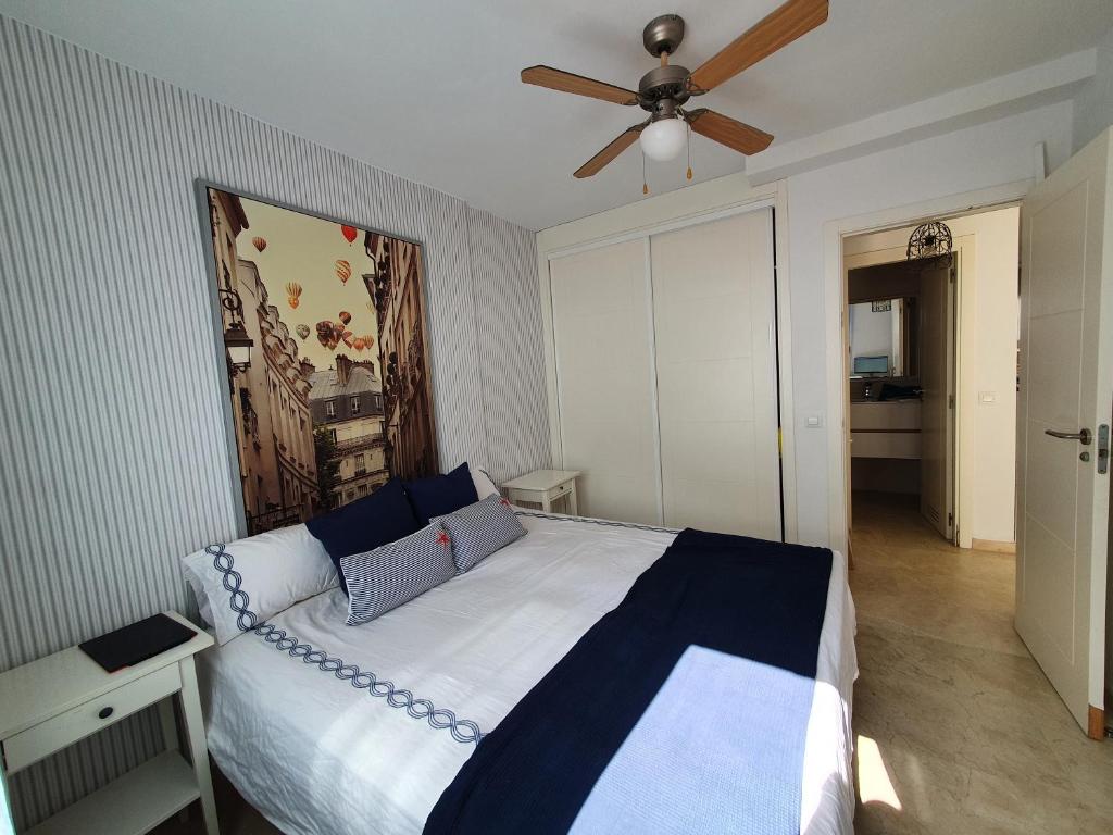 Fotografia z galérie ubytovania Fantástico ático con Jacuzzi y preciosa terraza v destinácii Puerto Rico de Gran Canaria
