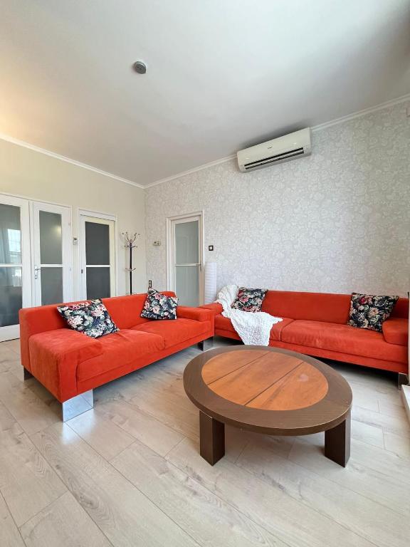 Χώρος καθιστικού στο Madach square apartment