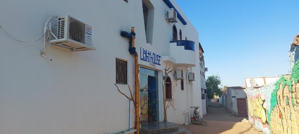 Budova, kde se aparthotel nachází