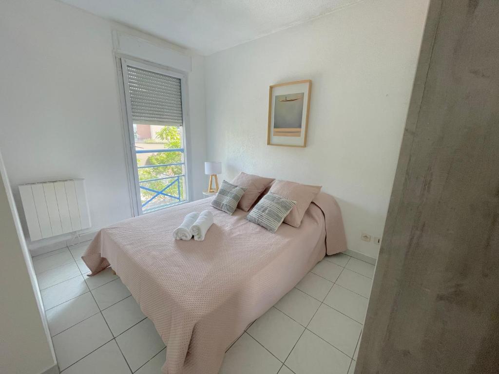 Zdjęcie z galerii obiektu Appartement climatisé au cœur de Port Fréjus w Fréjus