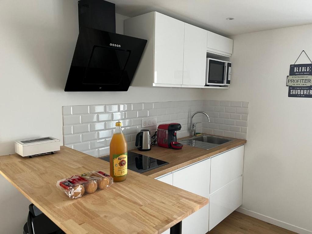 Dapur atau dapur kecil di Studio Cosy