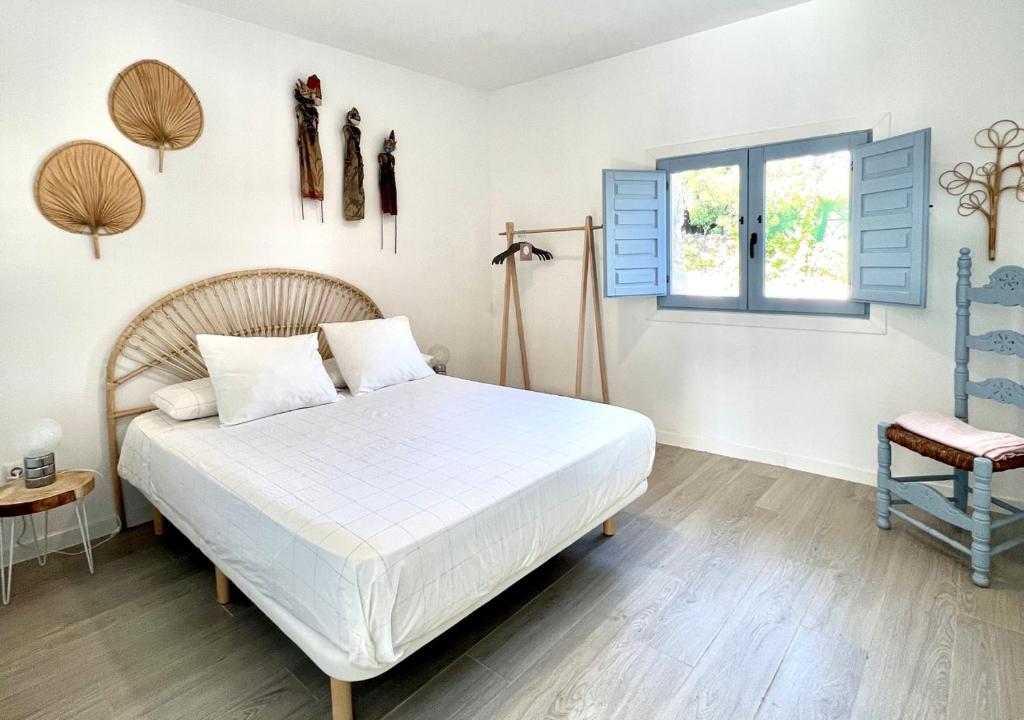 Postel nebo postele na pokoji v ubytování Casa rural La Casona de Monterrey