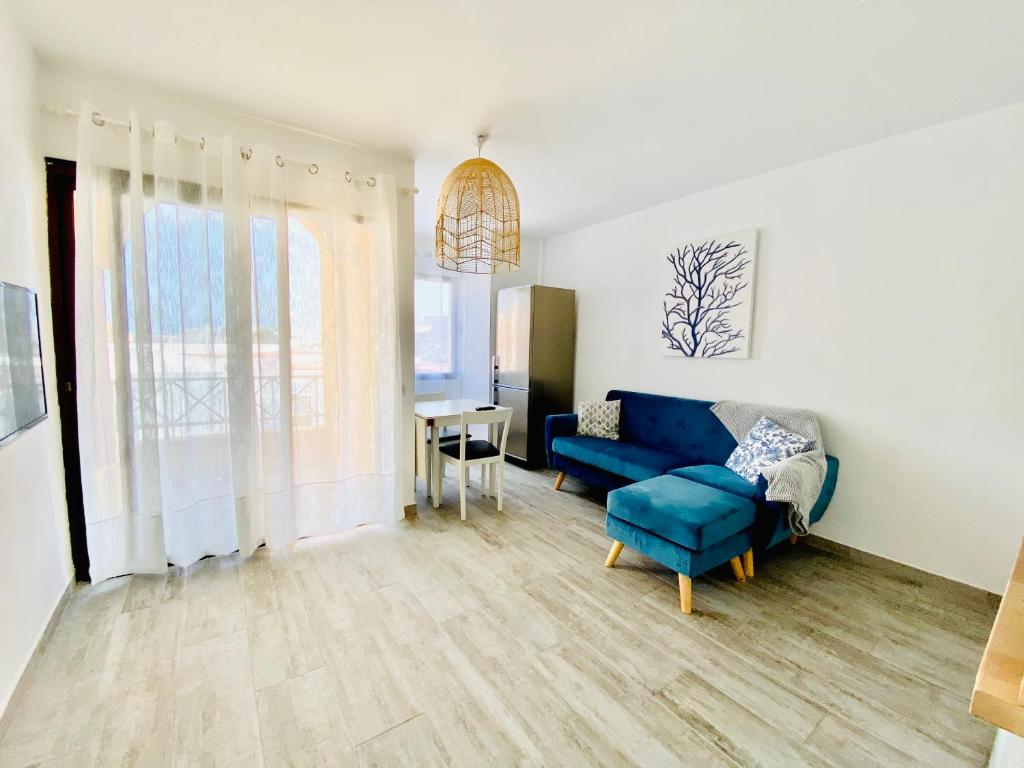 Posezení v ubytování Modern apartment with sea views in Corralejo