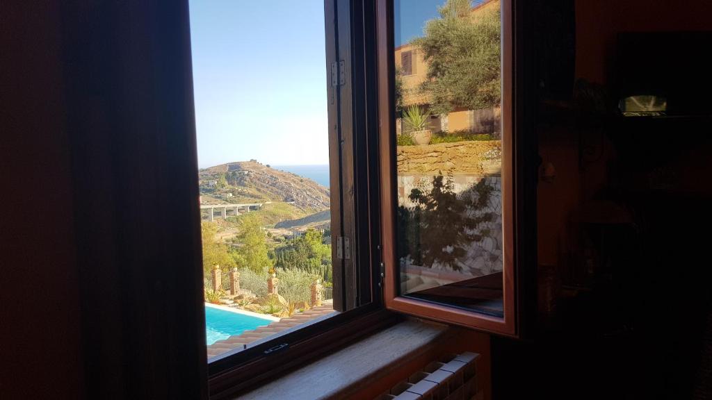 Nespecifikovaný výhled na hory nebo výhled na hory při pohledu z bed and breakfast