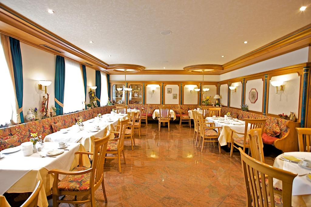 Restaurace v ubytování Hotel am Schloßberg