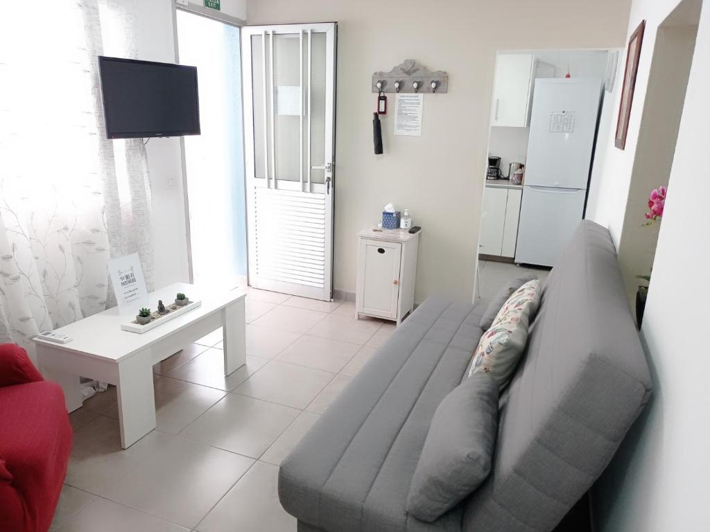 A kitchen or kitchenette at Casa Fortu La Palma