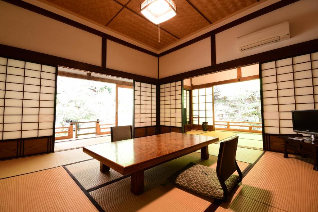 Posezení v ubytování 高野山 宿坊 宝城院 -Koyasan Shukubo Hojoin-