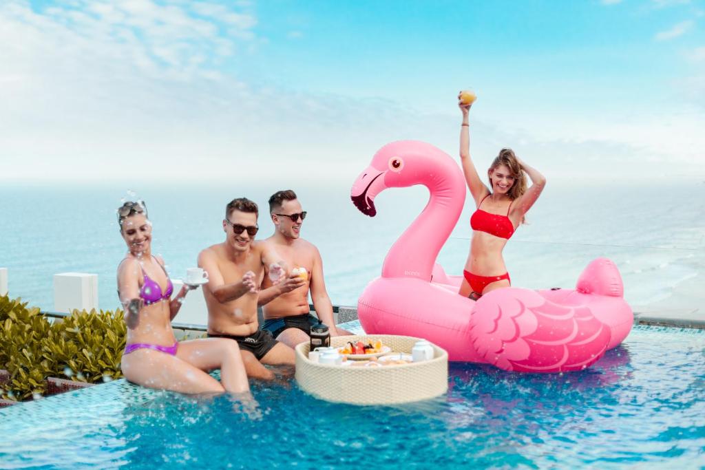 Khách lưu trú tại HAIAN Beach Hotel & Spa