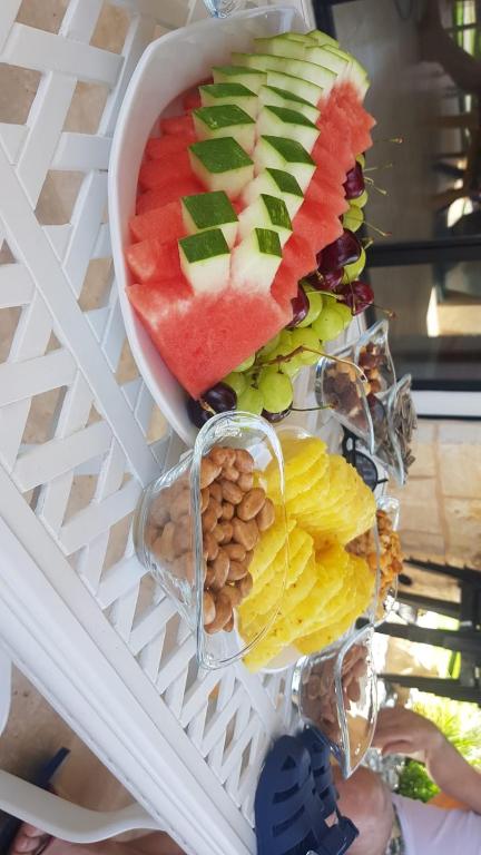 Makanan di atau berdekatan lodge