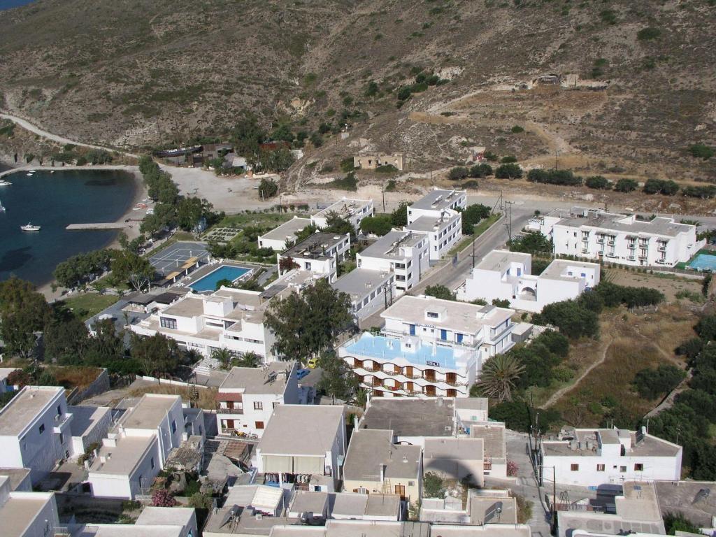 Bazén v ubytování Aphrodite of Milos nebo v jeho okolí