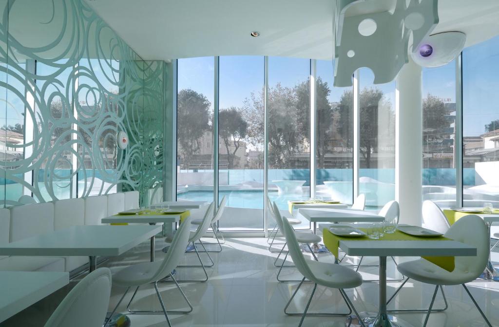 i-Suite Hotel - Resim 22