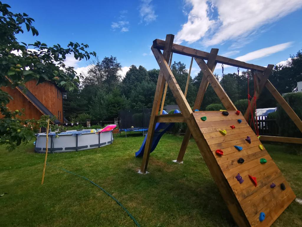 Fotografia z galérie ubytovania Domek do wynajęcia "Jodłowe Izby" v Bialke Tatranskej