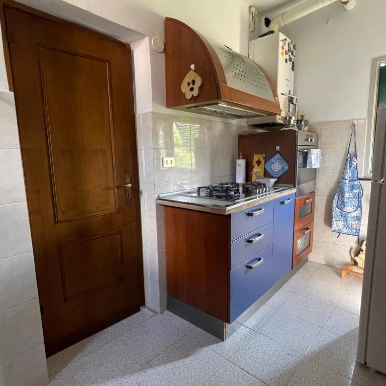 Kuchyň nebo kuchyňský kout v ubytování Golfo Paradiso Campane di Uscio piccola bomboniera pochi chilometri Camogli Portofino Santamargherita