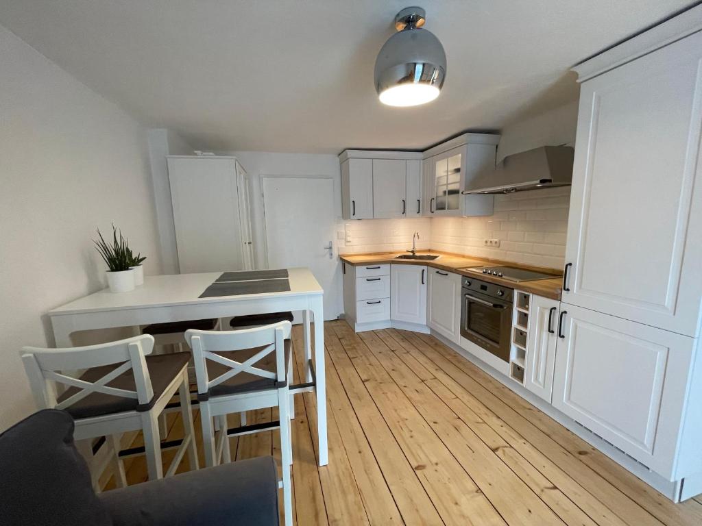 Gulewicz Apartments - 13