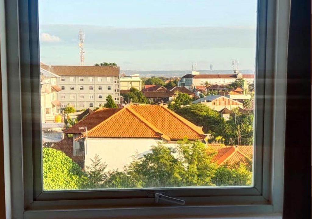 Nespecifikovaný výhled na destinaci Kuta nebo výhled na město při pohledu z hotelu