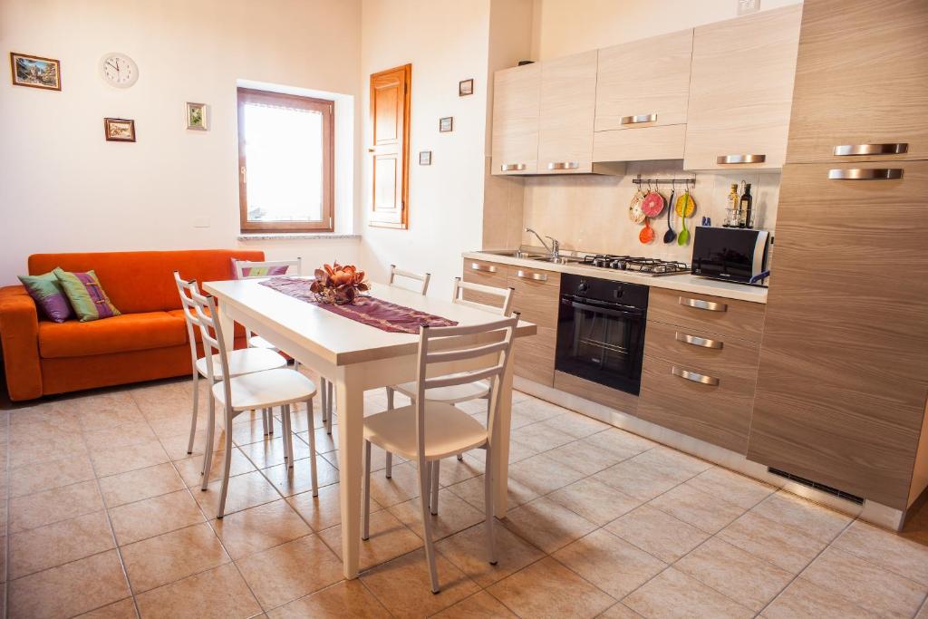 Kuchyň nebo kuchyňský kout v ubytování Albergo Diffuso Dolomiti