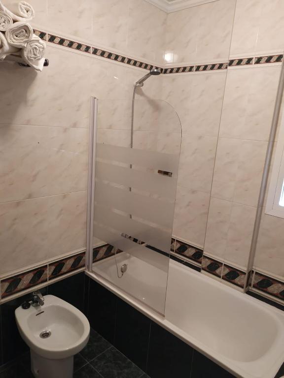 Koupelna v ubytování La Palmera Rooms