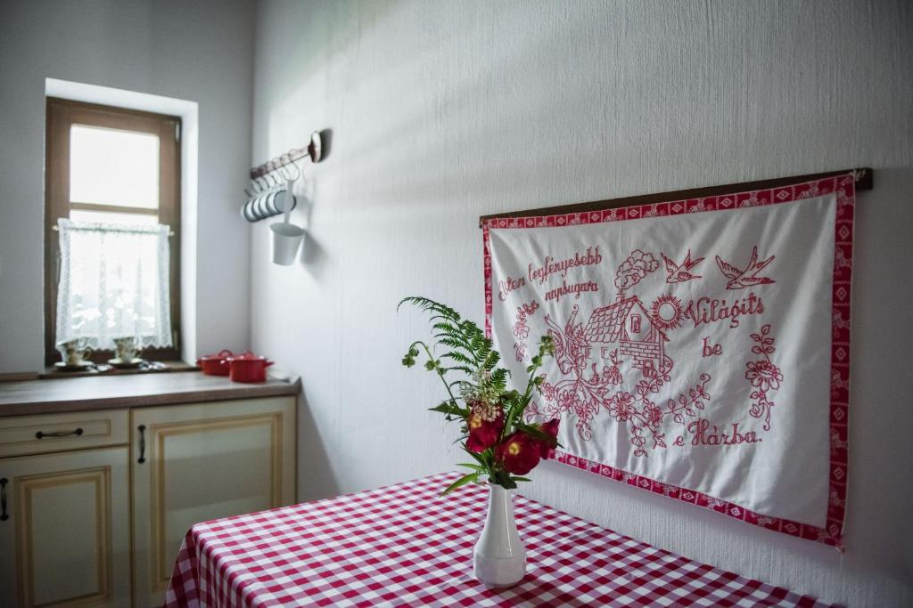 Fotografie z fotogalerie ubytování Zsindelyes Cottage v destinaci Érpatak