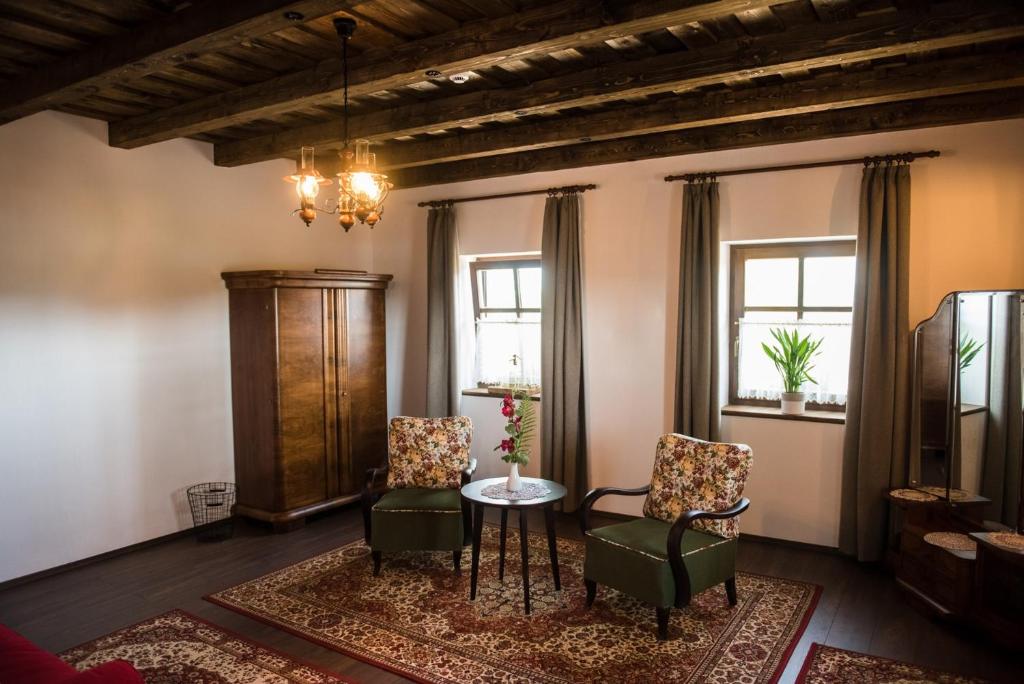 Posezení v ubytování Zsindelyes Cottage