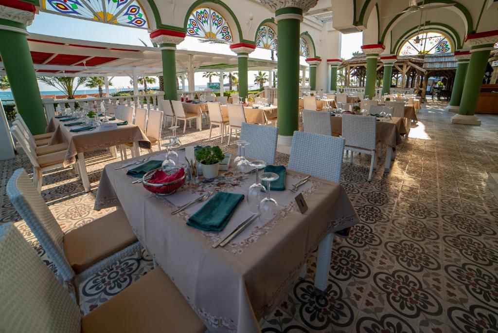 Restaurace v ubytování Kamelya Aishen Club & Aqua Ultra All Inclusive Kids Concept