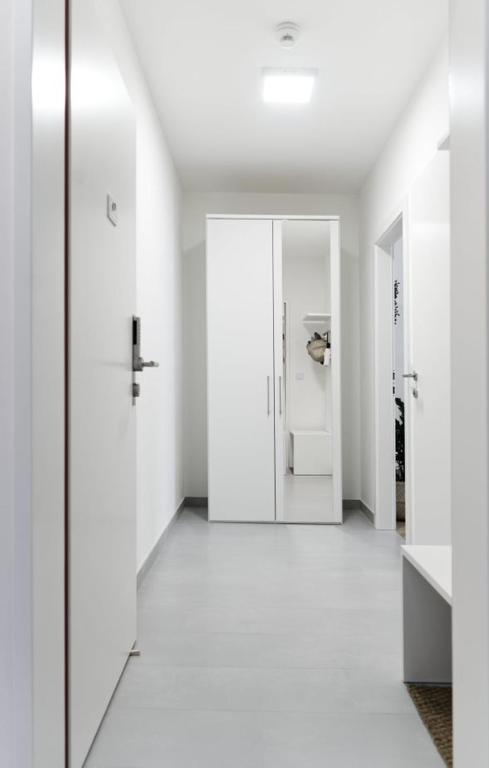 AAA All About Apartments - 6