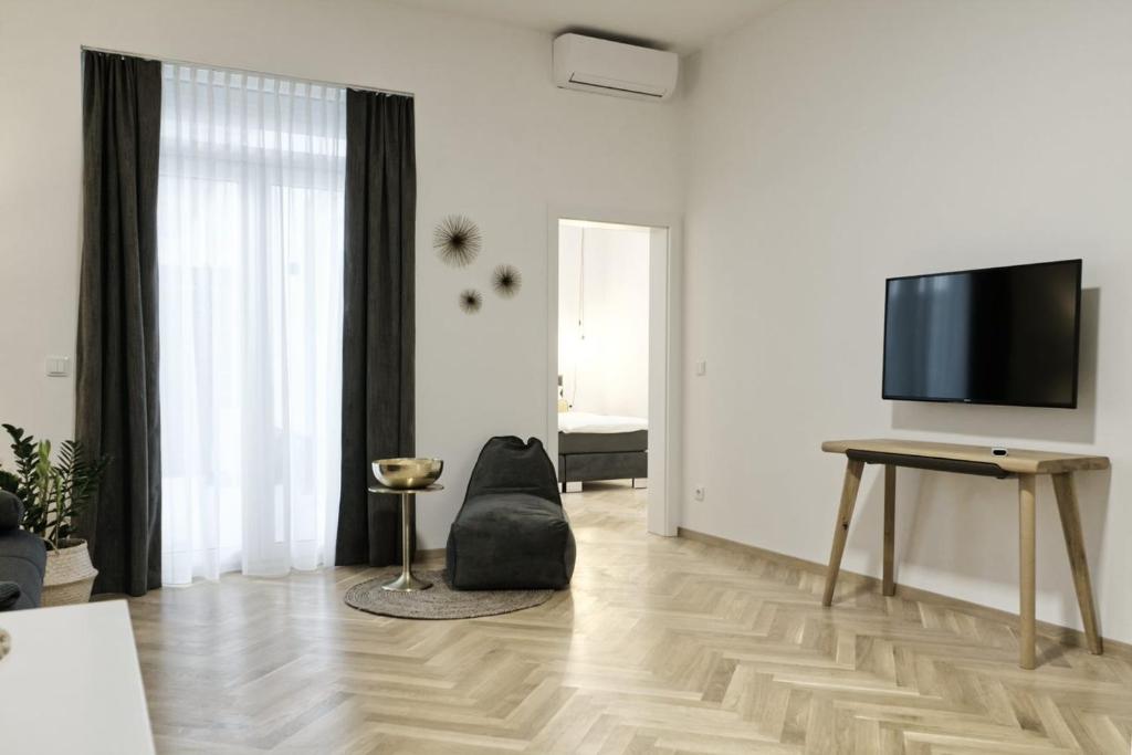 AAA All About Apartments - 2