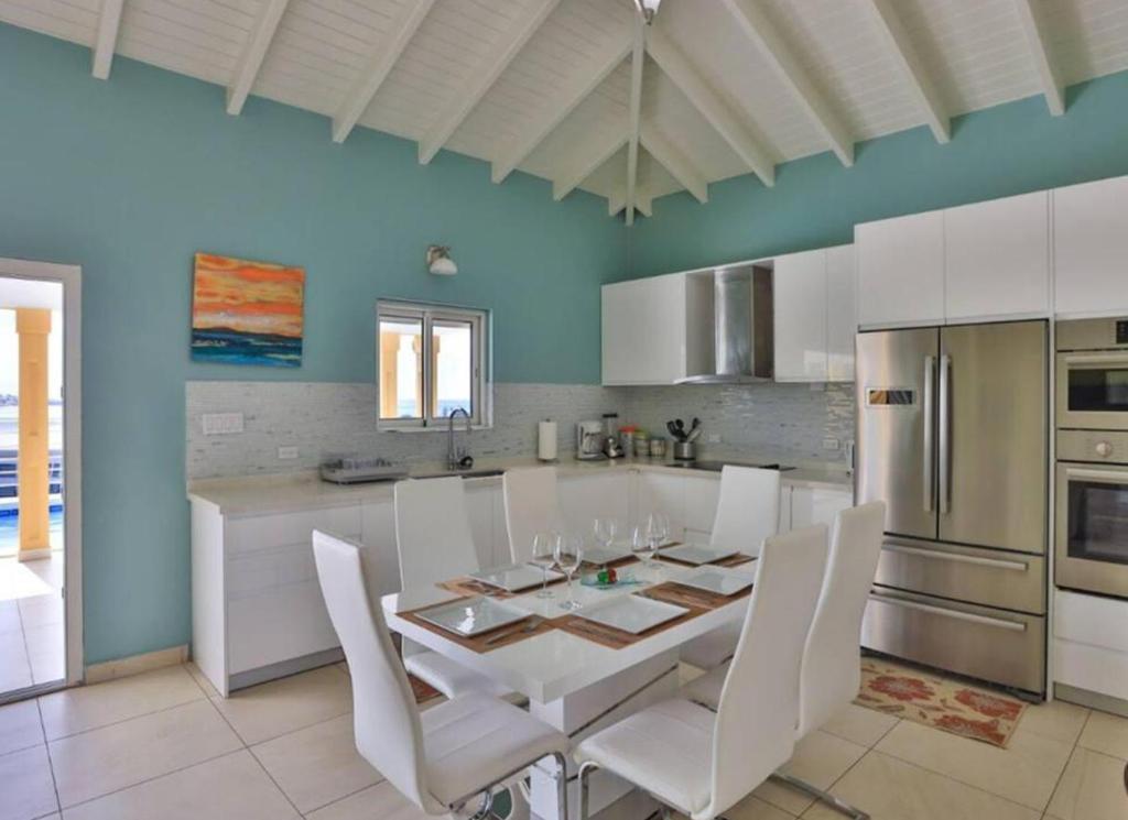 Charming 3-Bed Villa in Maho photo photo 5