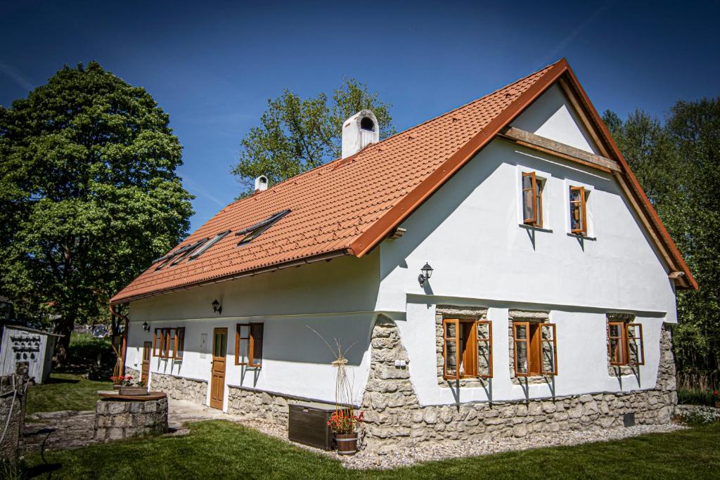 Budova, kde se prázdninový dům nachází