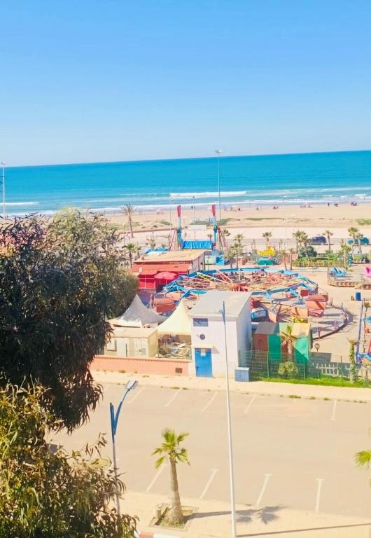 Appartement vue partielle corniche