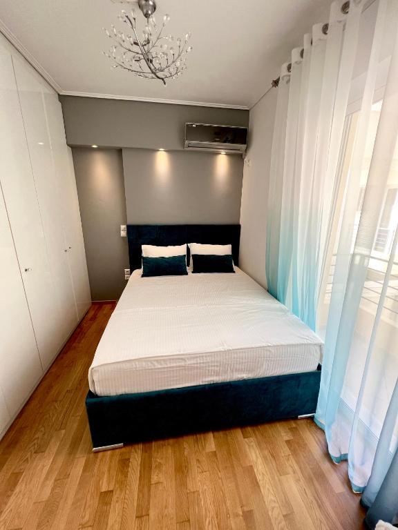 Posteľ alebo postele v izbe v ubytovaní Helen Luxury Loft Design MEISONETTE-APARTMENT