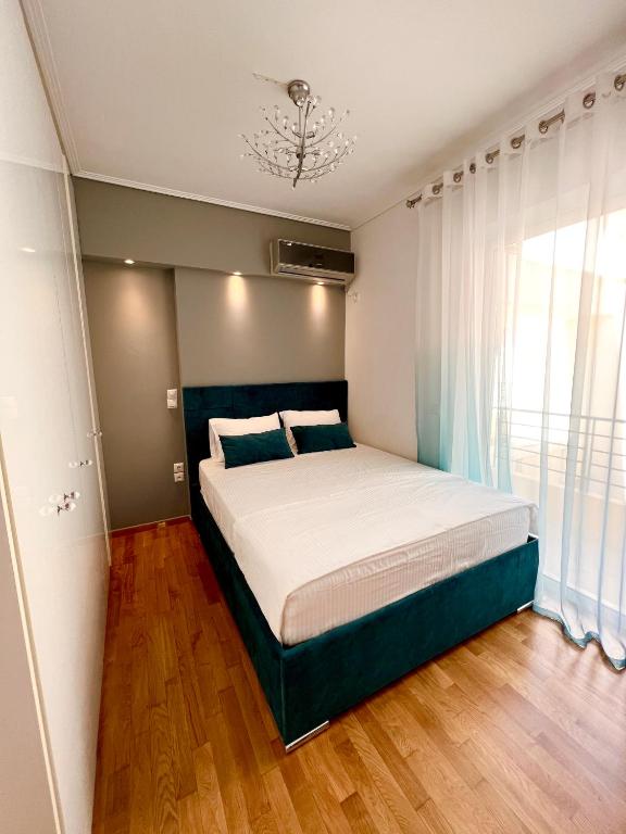 Posteľ alebo postele v izbe v ubytovaní Helen Luxury Loft Design MEISONETTE-APARTMENT