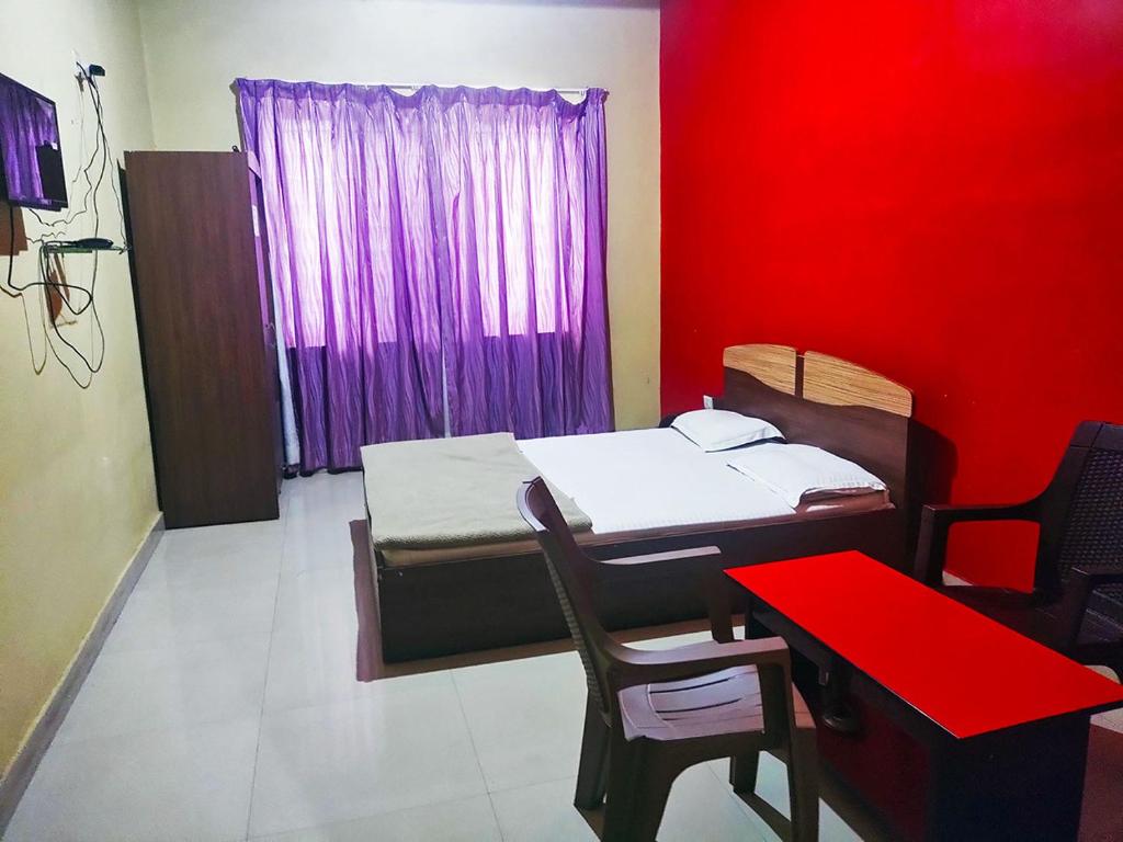 STAYMAKER Pushpagiri Comforts - Housity