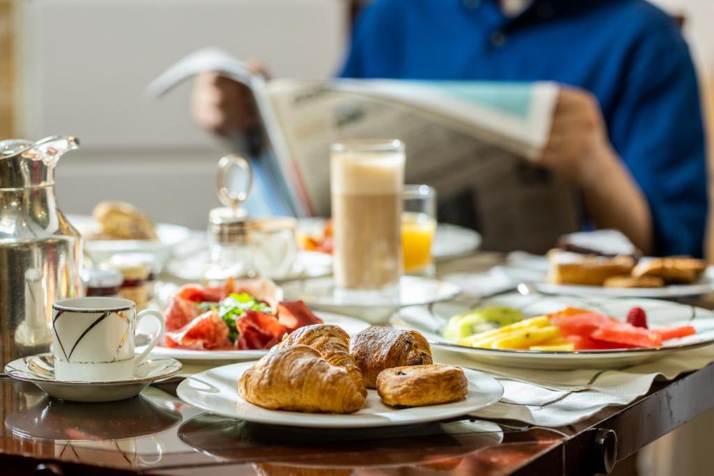 Hotel Lord Byron - Small Luxury Hotels of the World - Resim 9