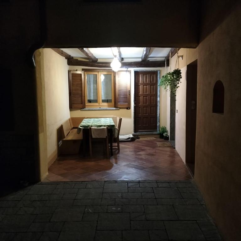 Zdjęcie z galerii obiektu Casa Rina w mieście Nesso