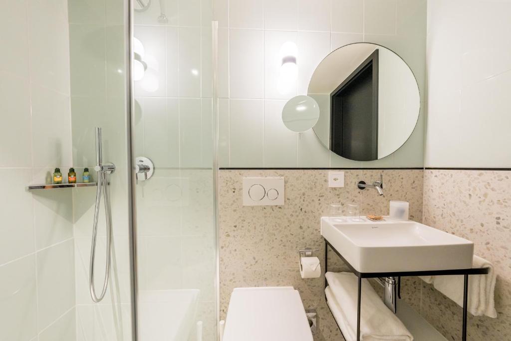 Koupelna v ubytování Hotel D Bulle - La Gruyère