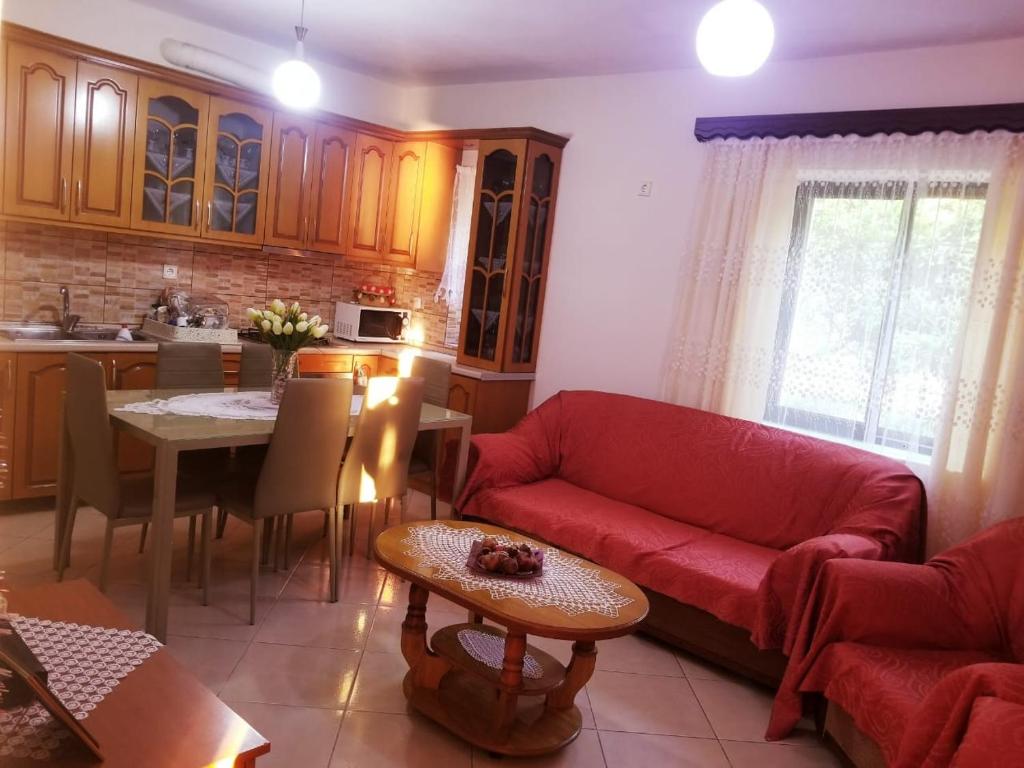 Eva's House - Image 6