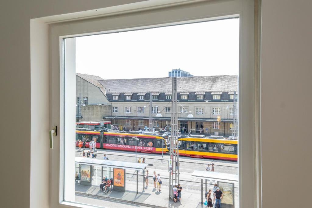 Spacious Flat - 