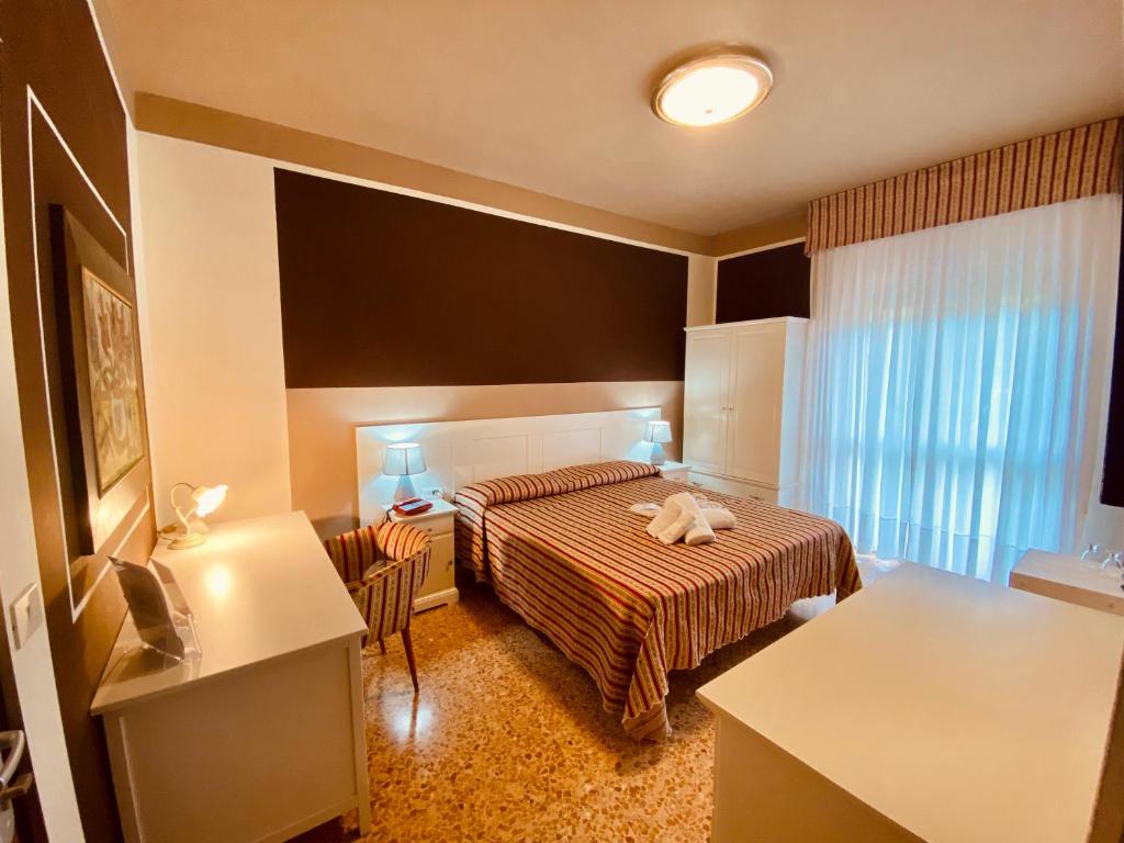 Art Hotel Pandos - Habitación Doble Con Vista A La Piscina