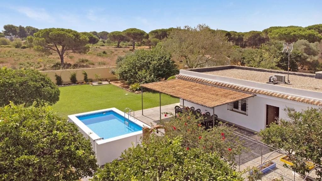 Bazén v ubytování La alberca nebo v jeho okolí