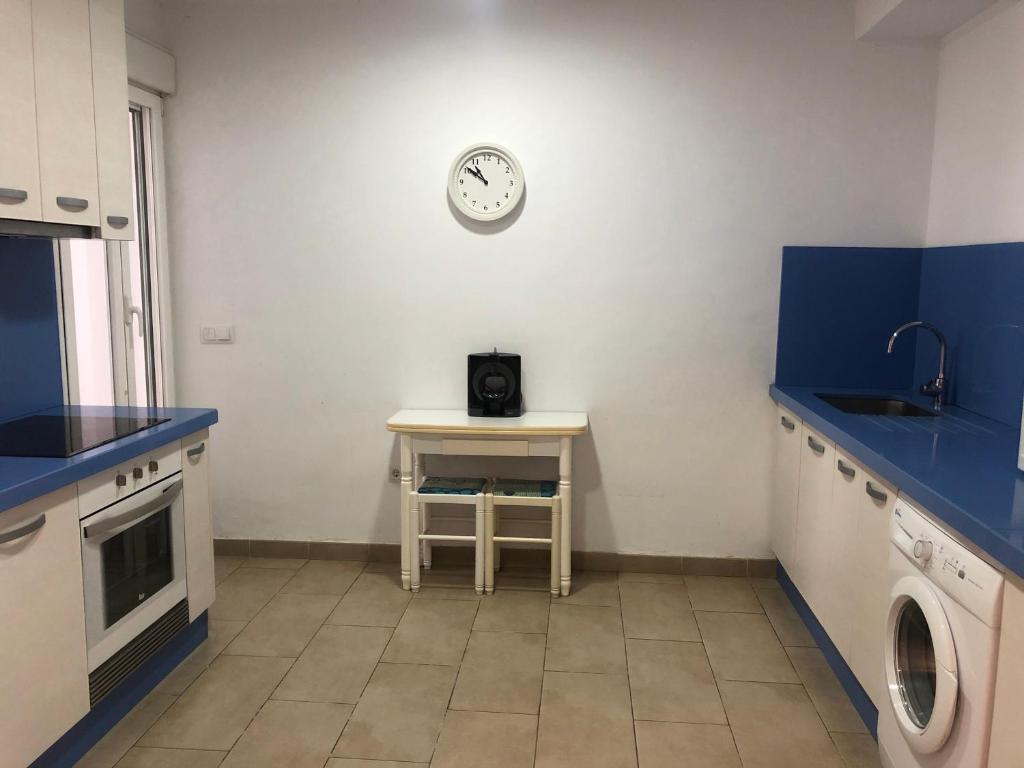 Acogedora casa en Cap Negret, ubicada a primera línea de la ...