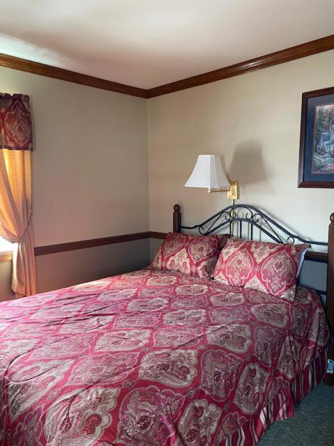 Homestead Lodging photo