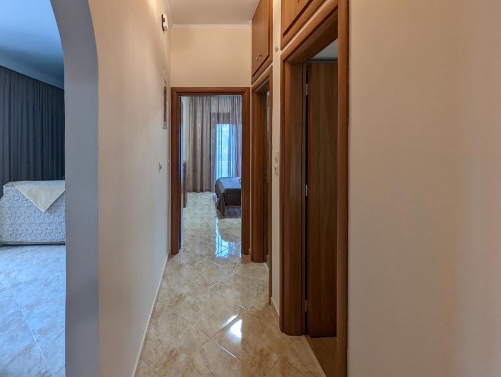 Postel nebo postele na pokoji v ubytování Tharenos home