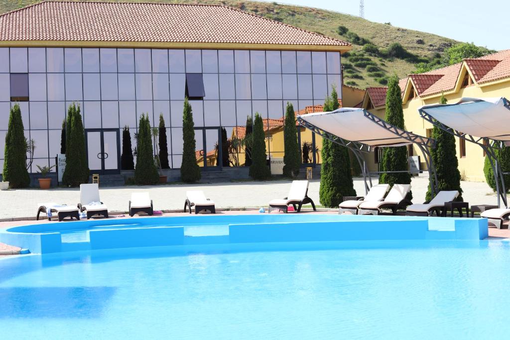 Bazén v ubytování Best Western Bohemian Resort nebo v jeho okolí