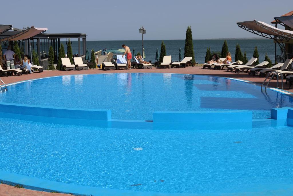 Bazén v ubytování Best Western Bohemian Resort nebo v jeho okolí
