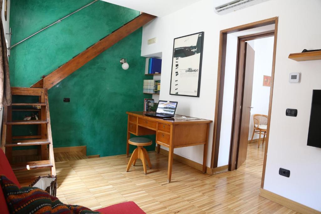 Vicolo degli Osci - Two-Bedroom House