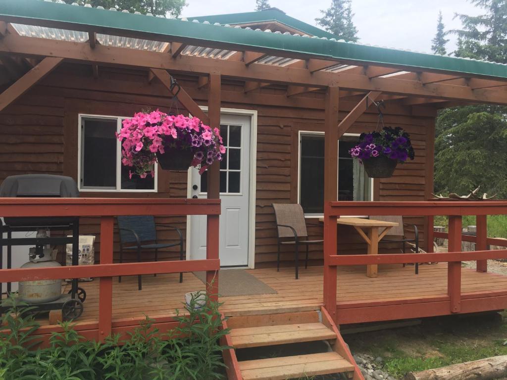 Zahrada ubytování Whispering Woods AK Cabins